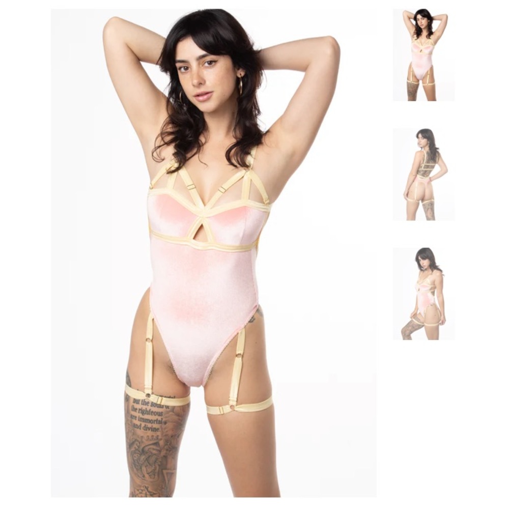 Solstice Intimates HUBBA HUBBA VELVET HARNESS THONG BODYSUIT XL